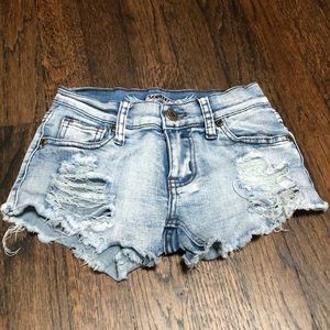 Girls So Nikki cutoff Jean shorts